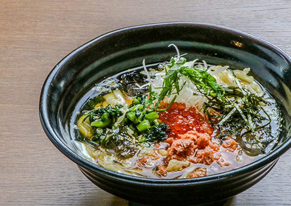 【7/10開始】鮭といくらの冷やしだし茶漬けうどんイメージ写真